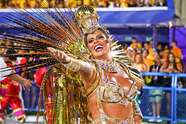 Viel nackte Haut und Kostme &#8211; aber der Karneval in Rio ist noch mehr.  | Foto: William Volcov