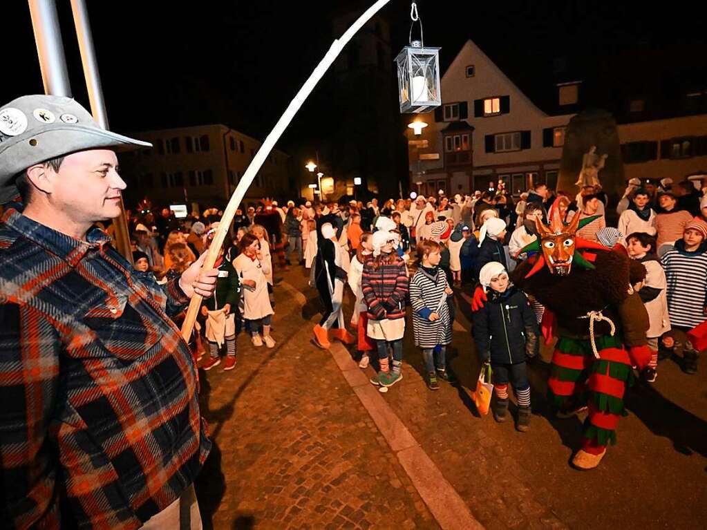 Viele hundert Menschen zog es auch in Malterdingen auf die Strae. Anschlieend wurde im Rathaushof gefeiert.