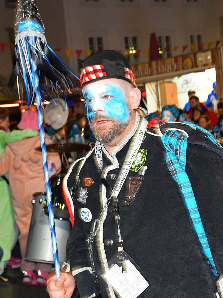 Kunterbunt und schn laut war die Gugge-Explosion in Lrrach, wie die Impressionen vom Fasnachtssamstag zeigen.