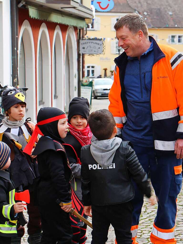 Bei der Fasnet immer dabei und im Einsatz fr Gro und Klein: die Mitarbeiter vom Bauhof.