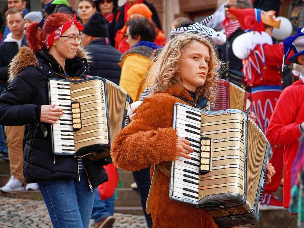 Musik durfte natrlich nicht fehlen beim Kinderumzug