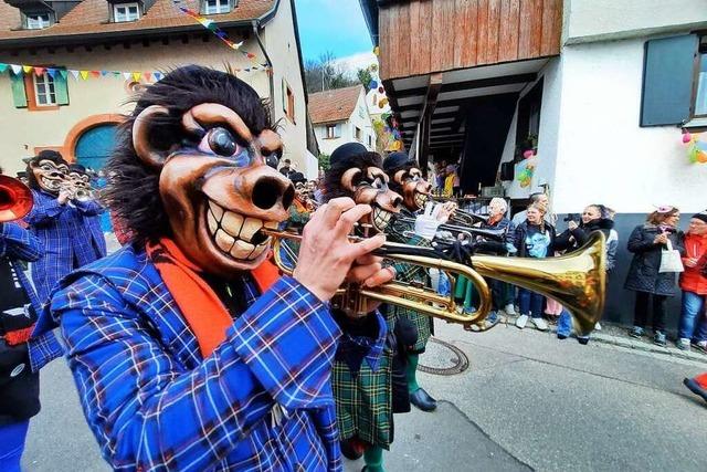 Beim Fasnachtsumzug in Istein geht es um globale und lokale Themen