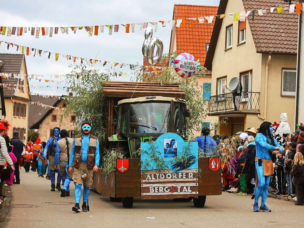 39 Gruppen verbreiten in Mnchweier am Fasentsonntag gute Laune.