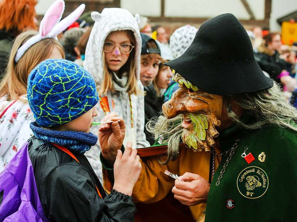 39 Gruppen verbreiten in Mnchweier am Fasentsonntag gute Laune.