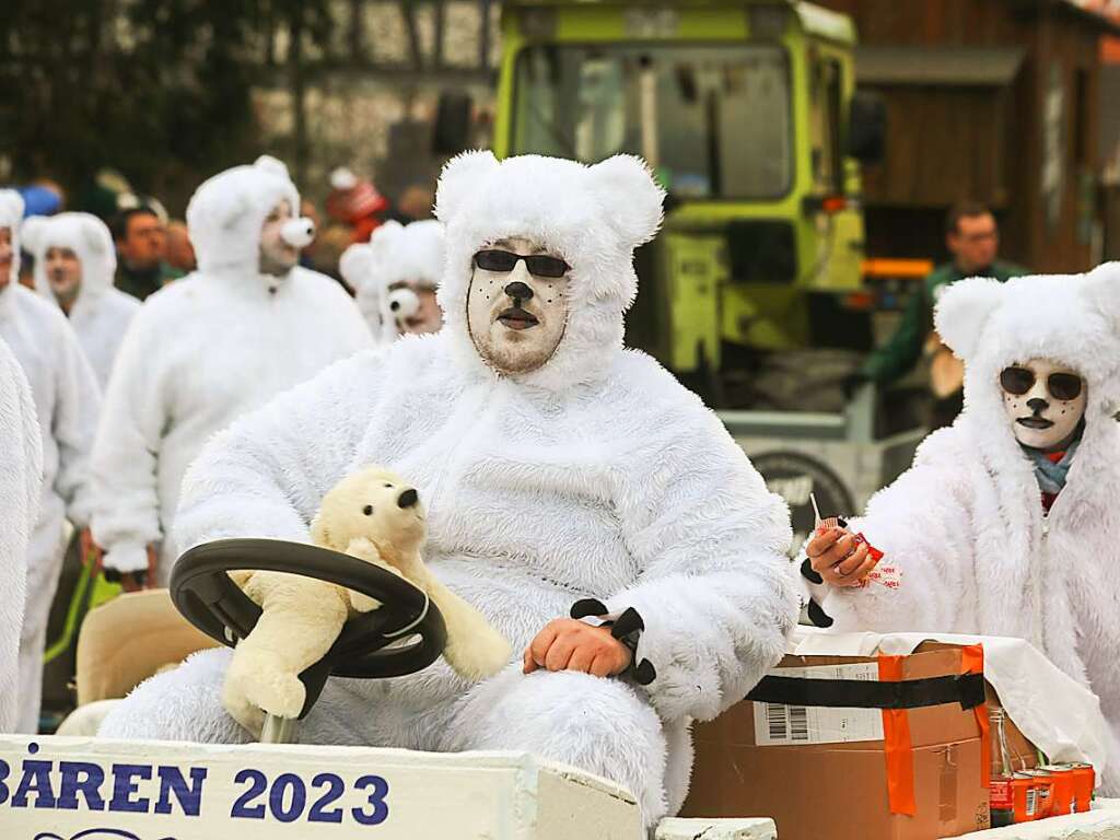 39 Gruppen verbreiten in Mnchweier am Fasentsonntag gute Laune.