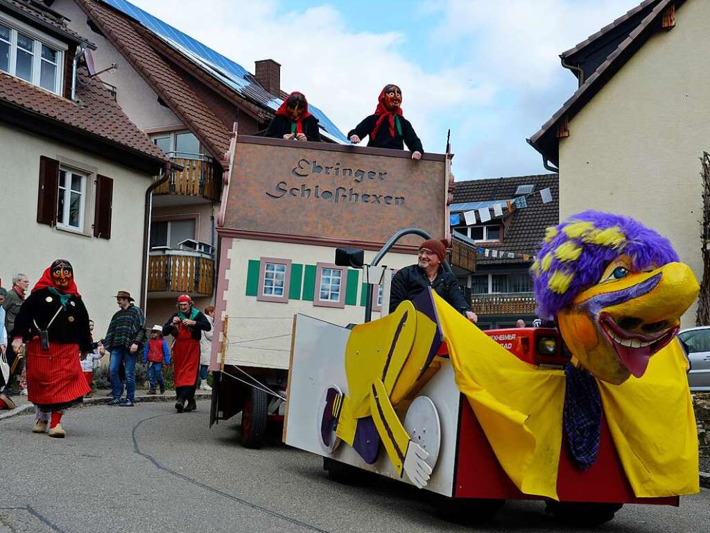 Hexen, Guggemusiker, Sportler, Hstrger – alle waren unterwegs beim Ebringer Umzug.