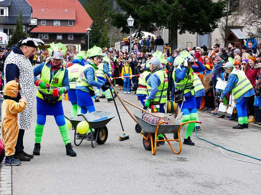 Eindrcke vom Wagenbauerumzug der Narrenzunft Hsemer Hasen in Husern.