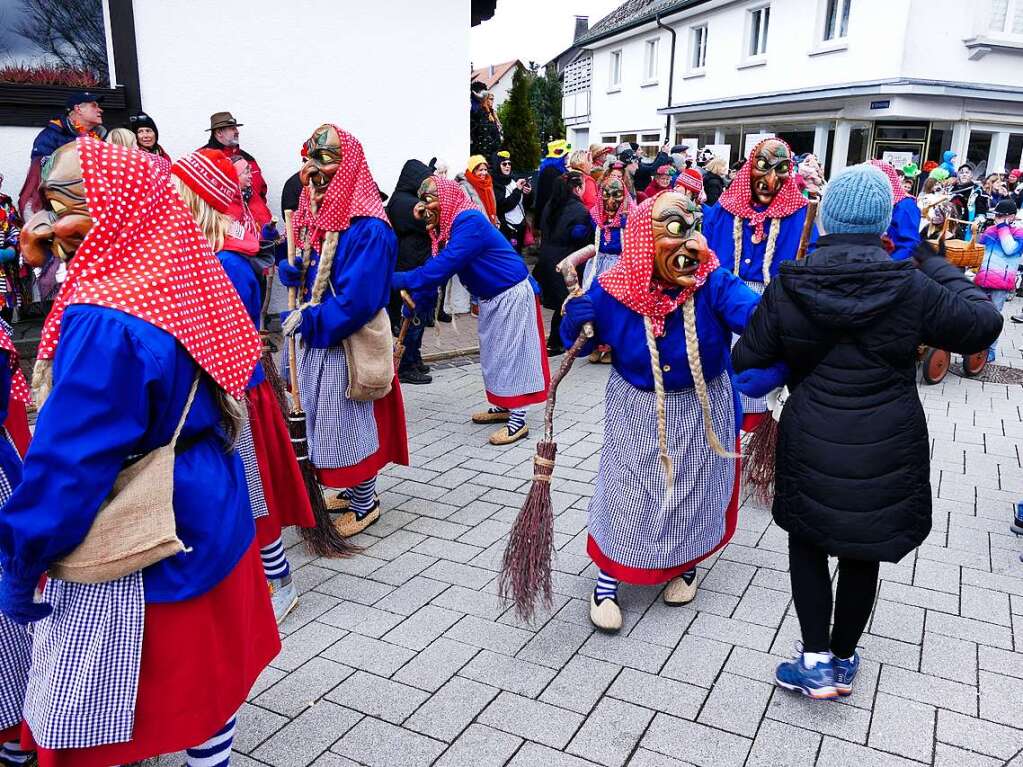 Eindrcke vom Wagenbauerumzug der Narrenzunft Hsemer Hasen in Husern.