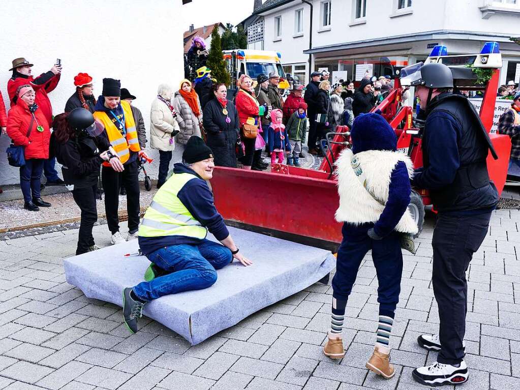 Eindrcke vom Wagenbauerumzug der Narrenzunft Hsemer Hasen in Husern.