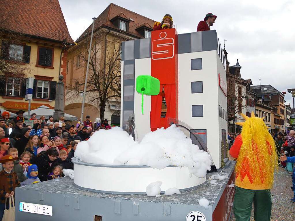 berschumender Sparkassenbrunnen des Sternenzinkens