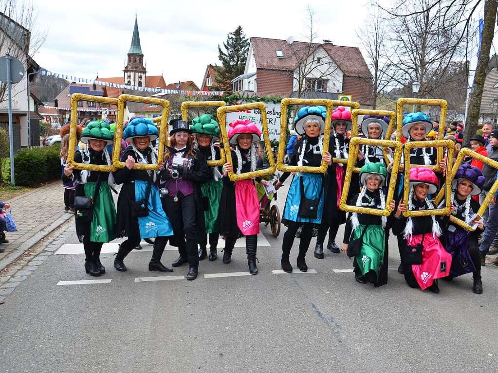 Groes Foto-Shooting der "Bolle Maidli": Werde das neue REWE-Gesicht. Schwarzwald zum Anfassen!