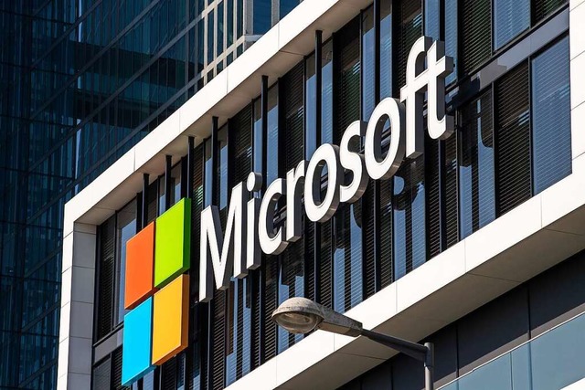 Microsoft hat die Nutzung seines Bing-Chatbots eingeschrnkt  | Foto: Peter Kneffel (dpa)