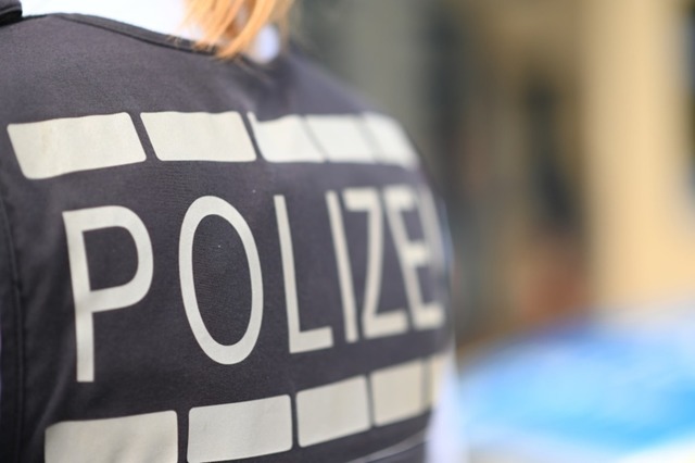 Die Polizei sucht Zeugen.  | Foto: Jonas Hirt