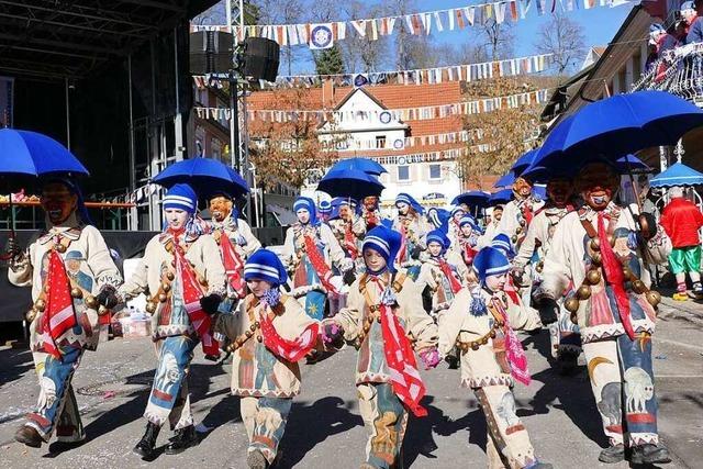 Narren lassen es in Bonndorf krachen