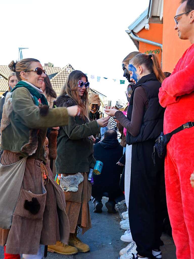 1000 Hstrger und 47 Gruppen waren beim Umzug der lberggeister Ehrenstetten am Rosenmontag dabei.