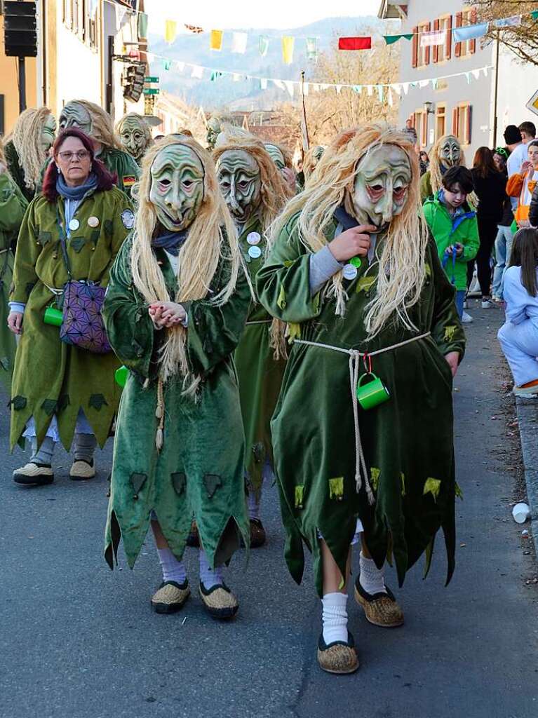 1000 Hstrger und 47 Gruppen waren beim Umzug der lberggeister Ehrenstetten am Rosenmontag dabei.