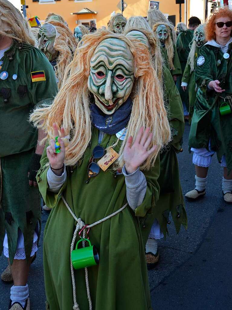 1000 Hstrger und 47 Gruppen waren beim Umzug der lberggeister Ehrenstetten am Rosenmontag dabei.