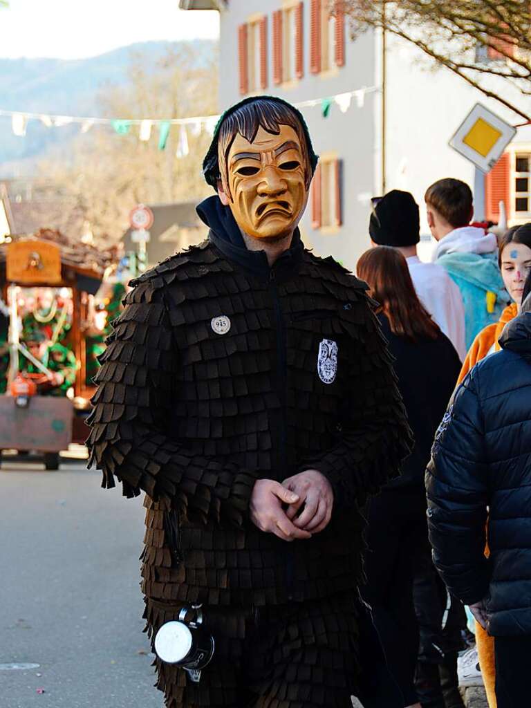 1000 Hstrger und 47 Gruppen waren beim Umzug der lberggeister Ehrenstetten am Rosenmontag dabei.