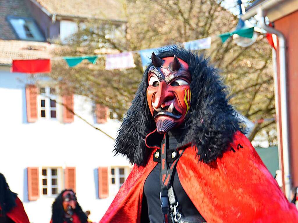 1000 Hstrger und 47 Gruppen waren beim Umzug der lberggeister Ehrenstetten am Rosenmontag dabei.