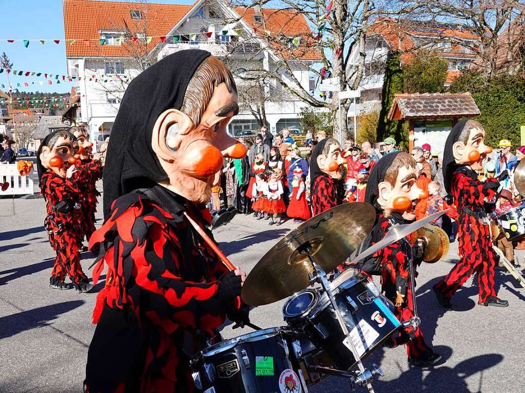 Viele Besucher kamen zum Umzug nach Grwihl.