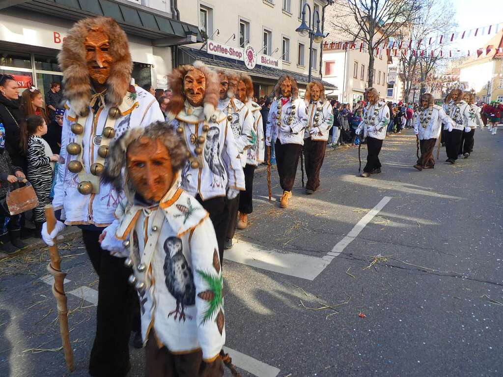 Hser, Musiken und Hexen: Eindrcke vom Fasnetmendig<?TrFug?>
umzug in Neustadt. So viel Publikum wie lange nicht mehr.