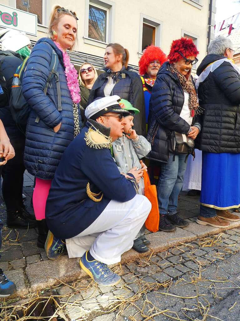 Hser, Musiken und Hexen: Eindrcke vom Fasnetmendig<?TrFug?>
umzug in Neustadt. So viel Publikum wie lange nicht mehr.