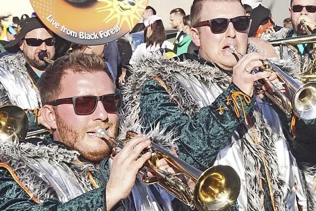 Bunte Straen und politische Statements am Rosenmontag im nrdlichen Breisgau