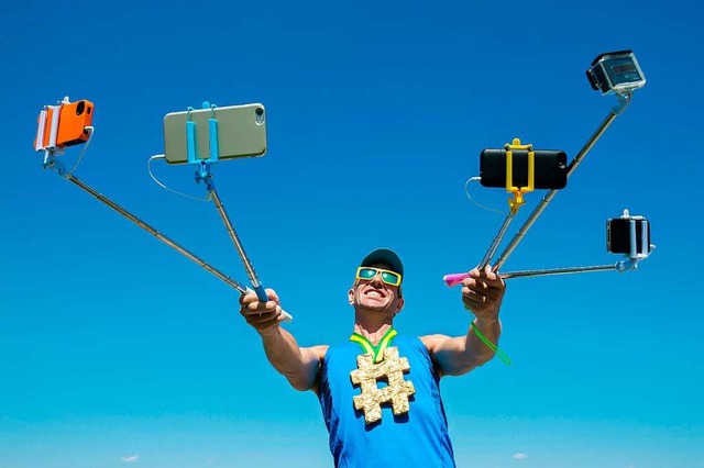 Es ist leicht, sich ber Selfies als A...g statt primr auf uns selbst richten?  | Foto: lazyllama / stock.adobe.com