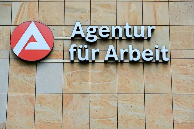 Um mehr als 4500 Euro wurde die Agentur fr Arbeit in Freiburg betrogen.  | Foto: Ingo Schneider