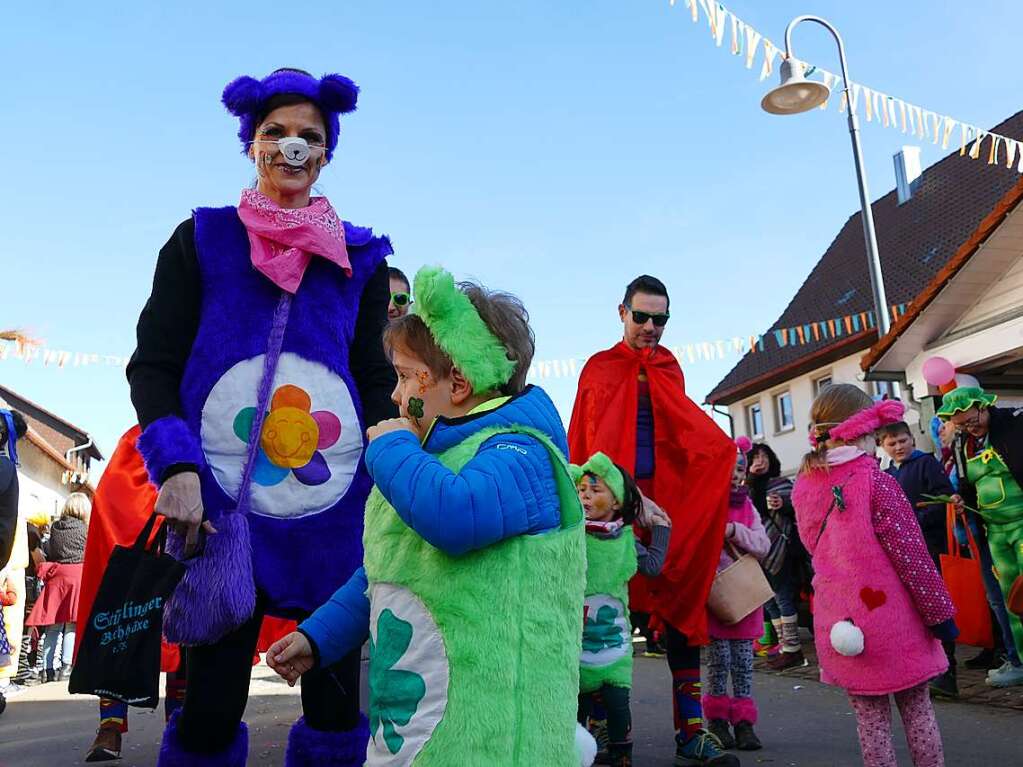 Hoch her geht es beim Ewattinger Umzug.