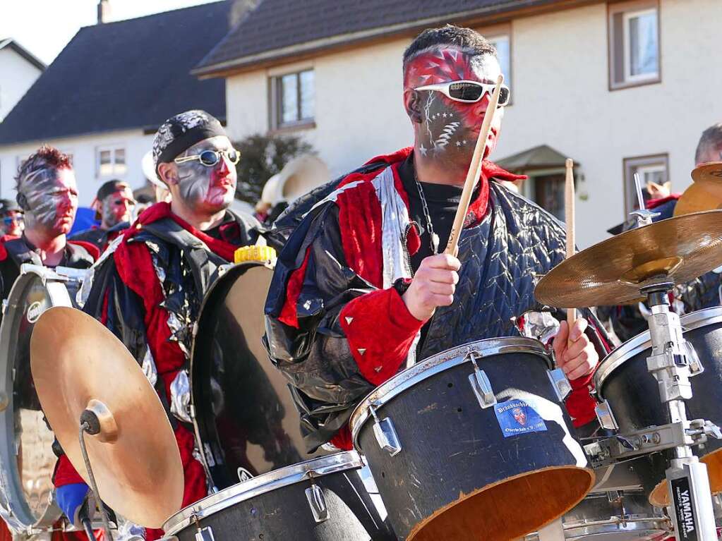 Hoch her geht es beim Ewattinger Umzug.