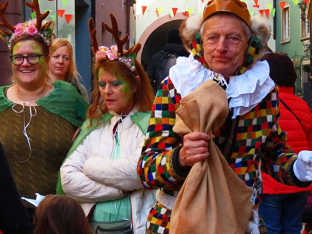 Hoch her ging es am Dienstagnachmittag beim Marsch der Narronen und dem traditionellen Narrolaufen in Laufenburg.