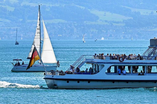 Der Bodensee bleibt ein beliebtes Ziel bei den Touristen.  | Foto: Felix Kstle (dpa)