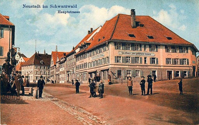 Postkarte um 1900: Zeigt den Lwen zur...engeschft im Erdgeschoss zurckgeht.   | Foto: Archiv Roland Weis
