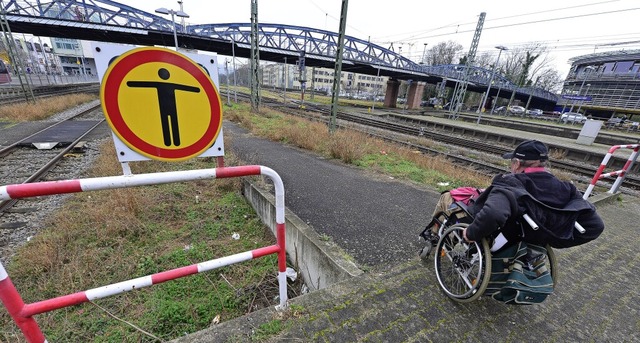 Bitte nicht: Der Weg ist verboten und ...ittseingeschrnkte Menschen ihn doch.  | Foto: Ingo Schneider