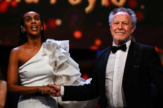 Nicolas Philibert, Regisseur des Dokum...bei der Preisverleihung der Berlinale.  | Foto: Monika Skolimowska (dpa)