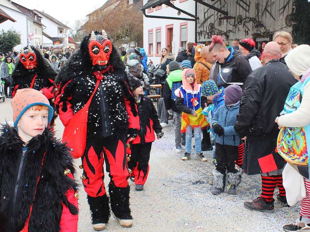 Der Buurefasnachtsumzug in Hasel war bunt und vielfltig.