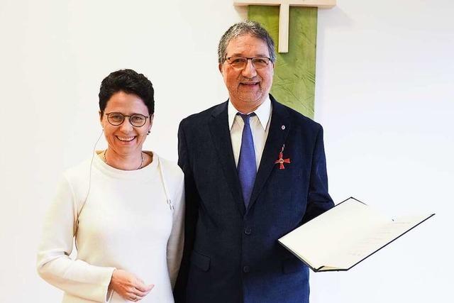 Der Wahl-Sasbacher Burkhard Tapp hat das Bundesverdienstkreuz verliehen bekommen