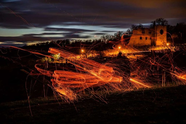 Nach dem Aschermittwoch findet traditi...ge am Fu der Burgruine Landeck statt.  | Foto: Hubert Gemmert