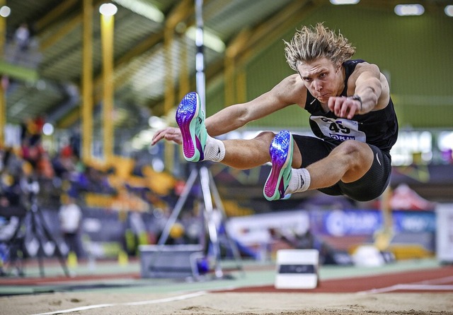 Der fnfte Sprung trgt Noah Fischer in Dortmund zur Vizemeisterschaft.   | Foto: IMAGO/BEAUTIFUL SPORTS/B.Hoffmann