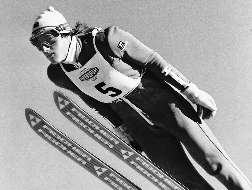 Toni Innauer als aktiver Athlet, hier 1977 in Oberstdorf  | Foto: imago sportfotodienst