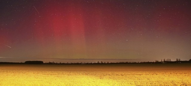 Polarlichter leuchteten am vergangenen Sonntag ber Brandenburg.  | Foto: Cevin Dettlaff (dpa)