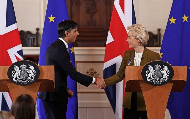 Rishi Sunak und Ursula von der Leyen am Montag in Windsor  | Foto: DAN KITWOOD (AFP)