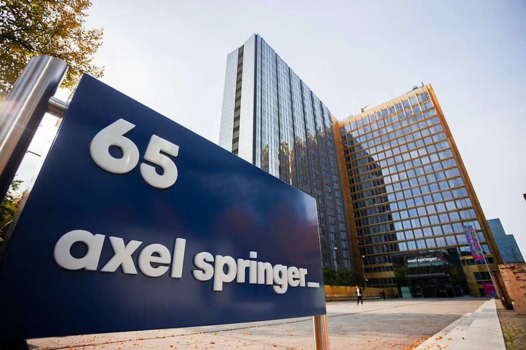 Die Konzernzentrale von Axel Springer in Berlin.  | Foto: Christoph Soeder (dpa)
