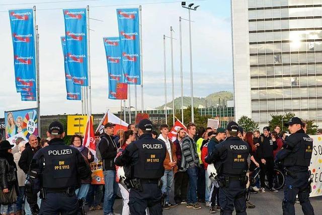 AfD-Landesparteitag stt in Offenburg auf viel Gegenwind