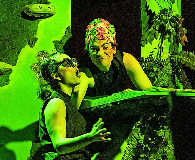 Eine Szene aus dem Mrchen &#8222;Elisa und die Schwne&#8220;  | Foto: Hubert Braxmeier/Theater Baal