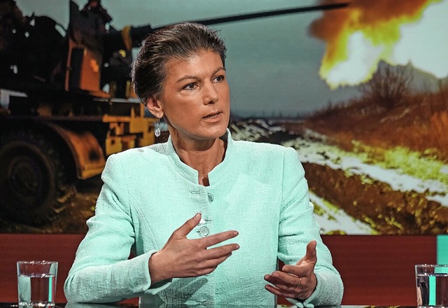 Sahra Wagenknecht in der ARD-Sendung &#8222;Hart aber fair&#8220;  | Foto: Oliver Ziebe (dpa)