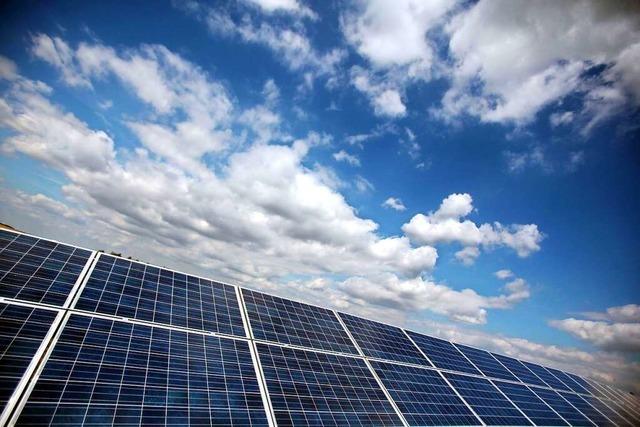 Opfinger Räte informieren sich über Solarzellen auf landwirtschaftlichen Flächen