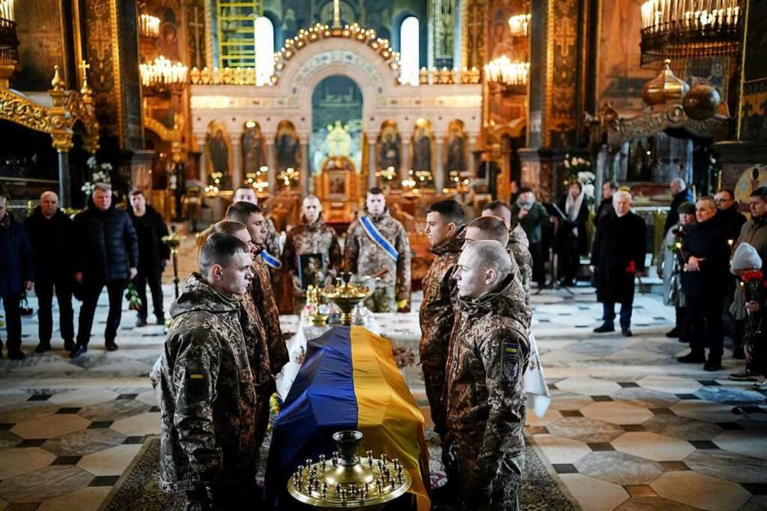 Trauerfeier für einen ukrainischen Gefallenen  | Foto: Kay Nietfeld