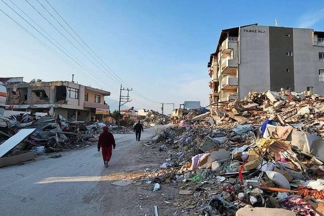 Schönauer sucht in der türkischen Provinz Hatay nach Erdbebenopfern